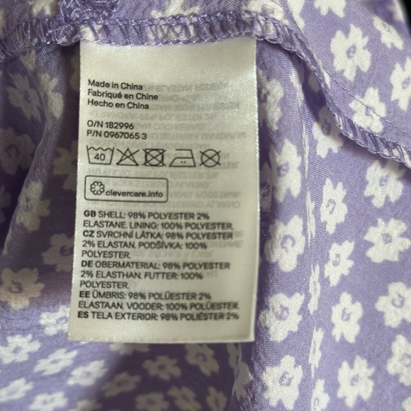 Lavender Floral Mini Dress with puff sleeves - Picture 5 of 6